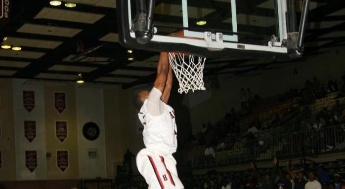 Bulldogs hold halftime lead over Lions but fall 81-63