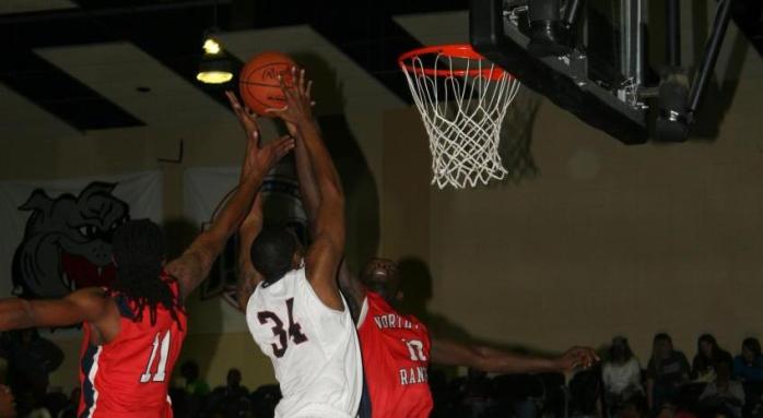 Bulldogs finish season sweep of Indians, 77-73