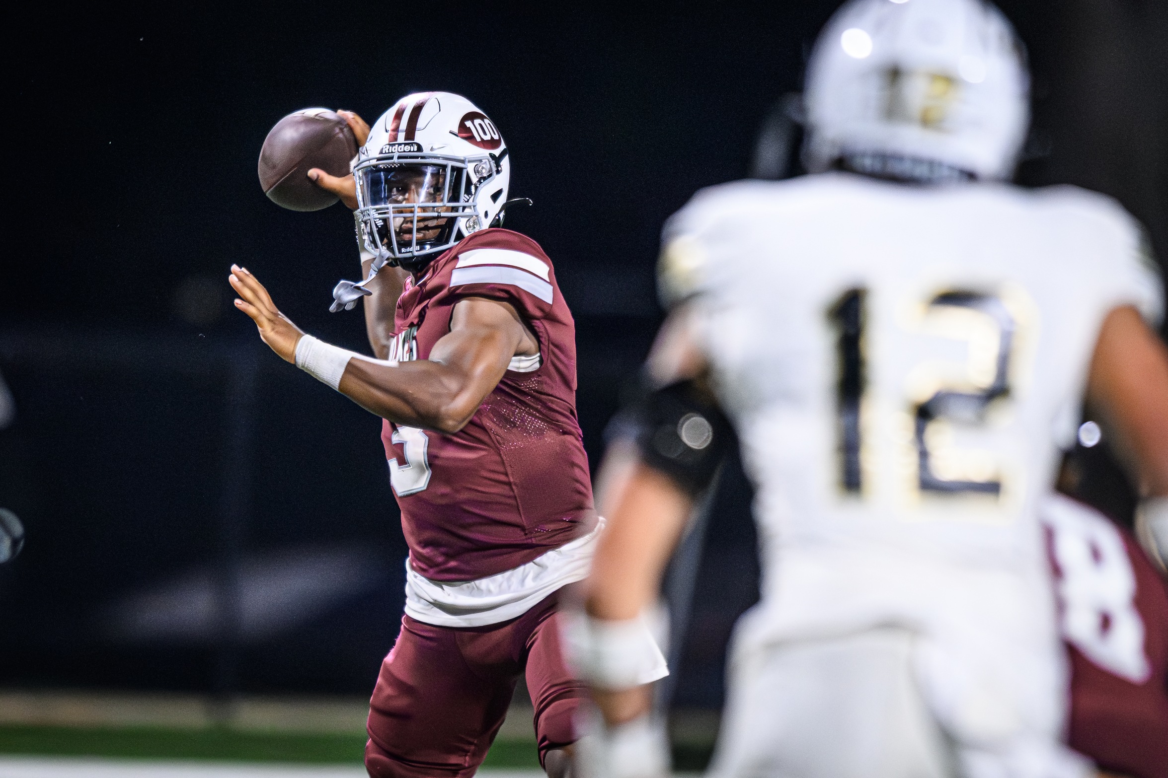 Bulldogs knock off NE Tigers, 43-27