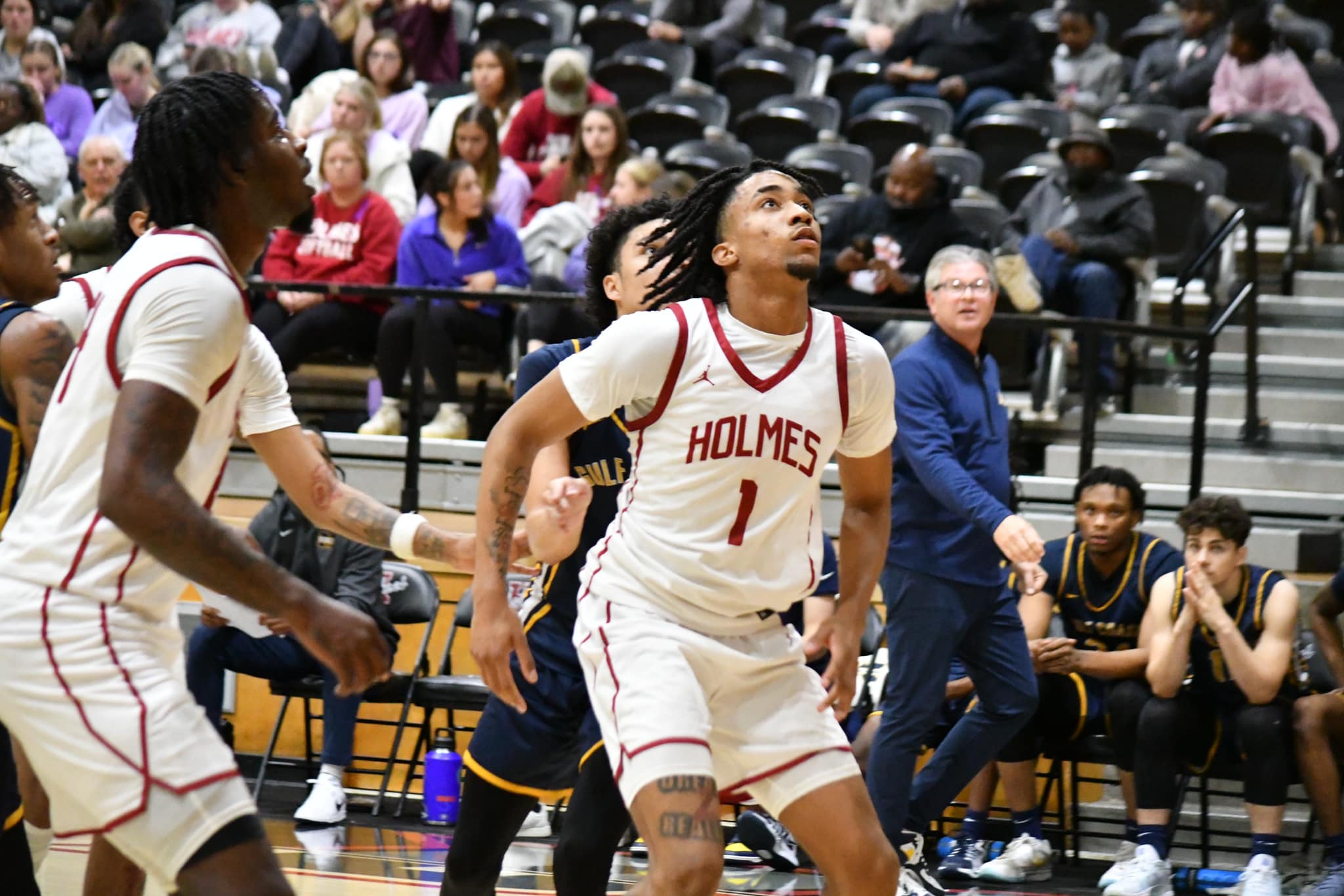 Bulldogs win 15th straight with win over Rangers