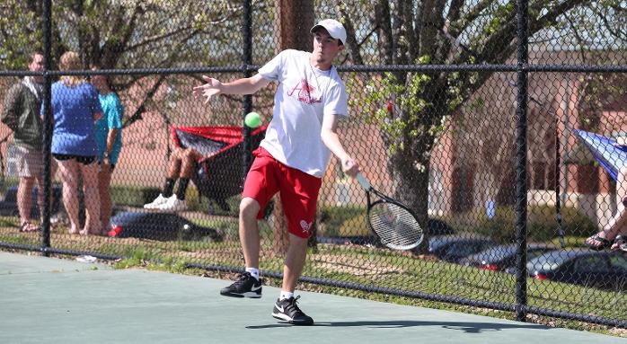 Bulldogs fall to Eagles, 4-5
