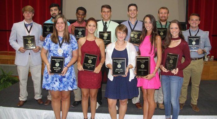 Tennis awards given out at postseason athletic banquet