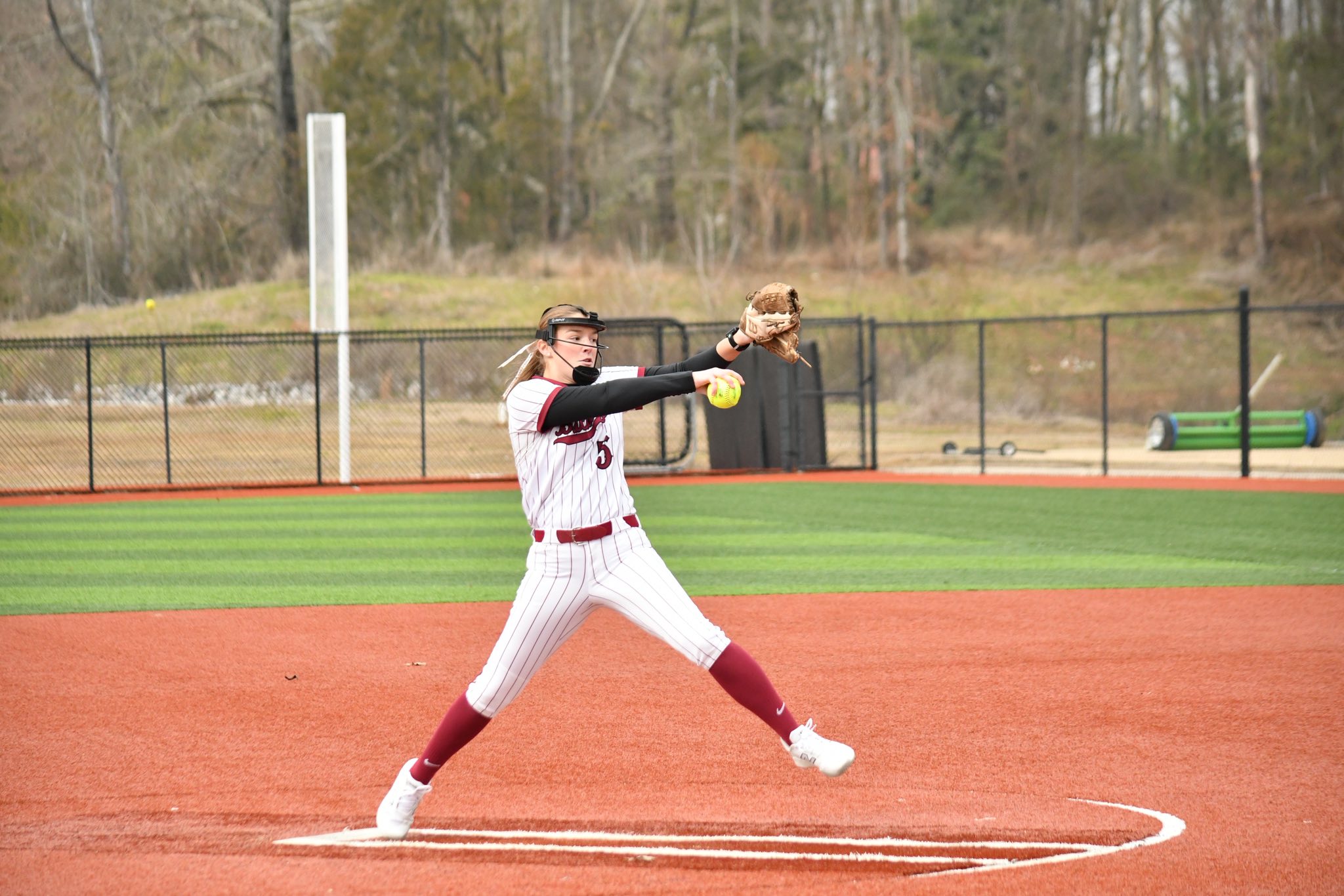 Lady Bulldogs split with Marion Friday