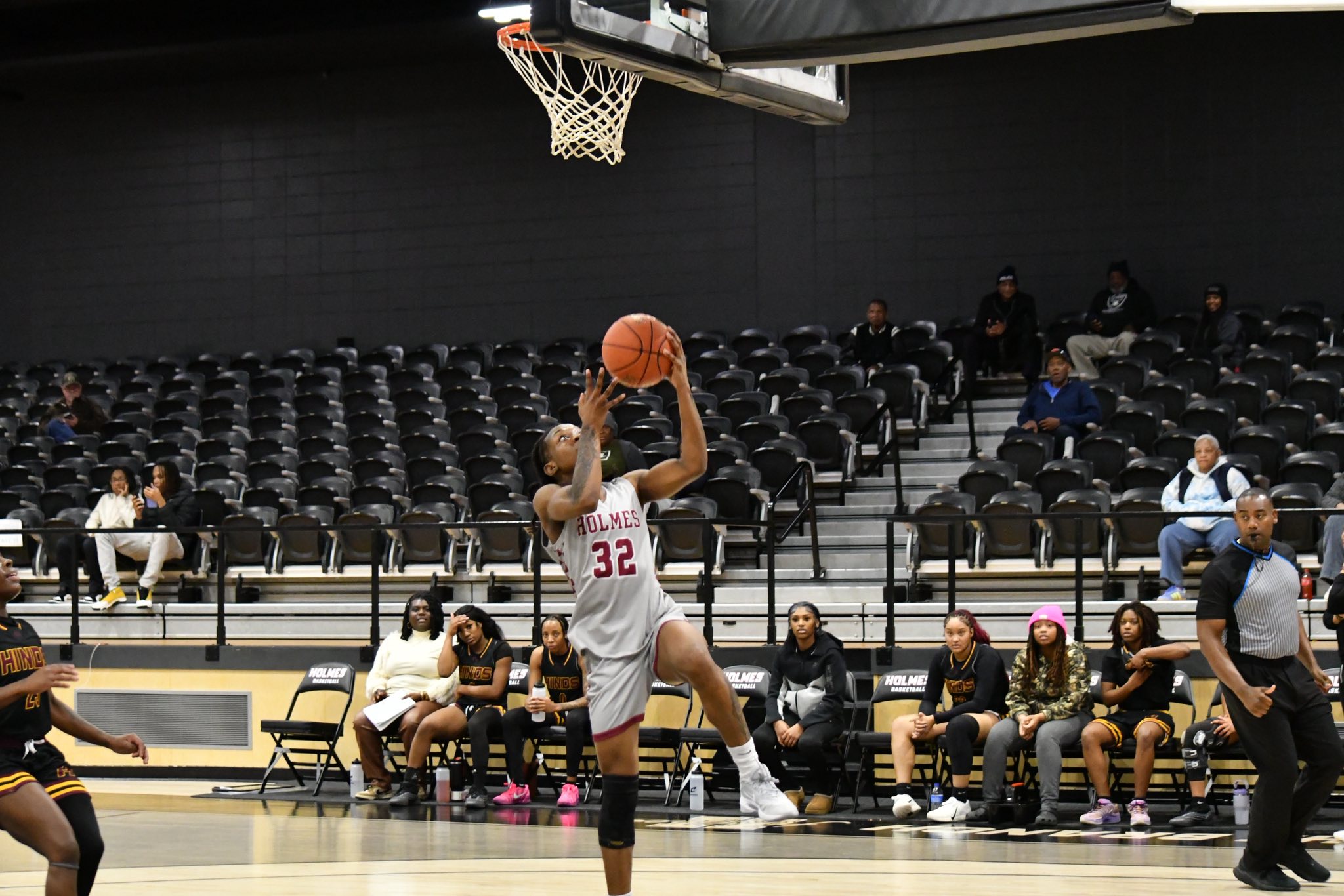 Holmes gets 86-62 win over Hinds
